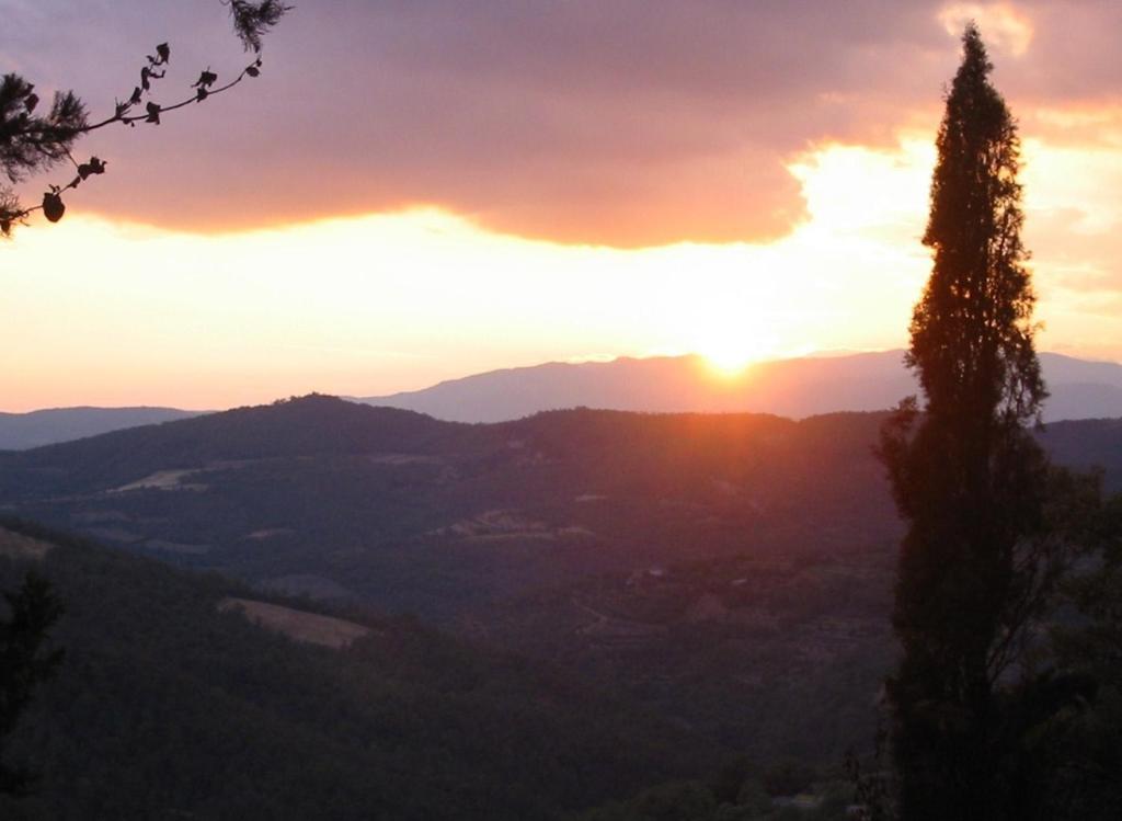 La Scheggia Holiday Anghiari Exteriör bild